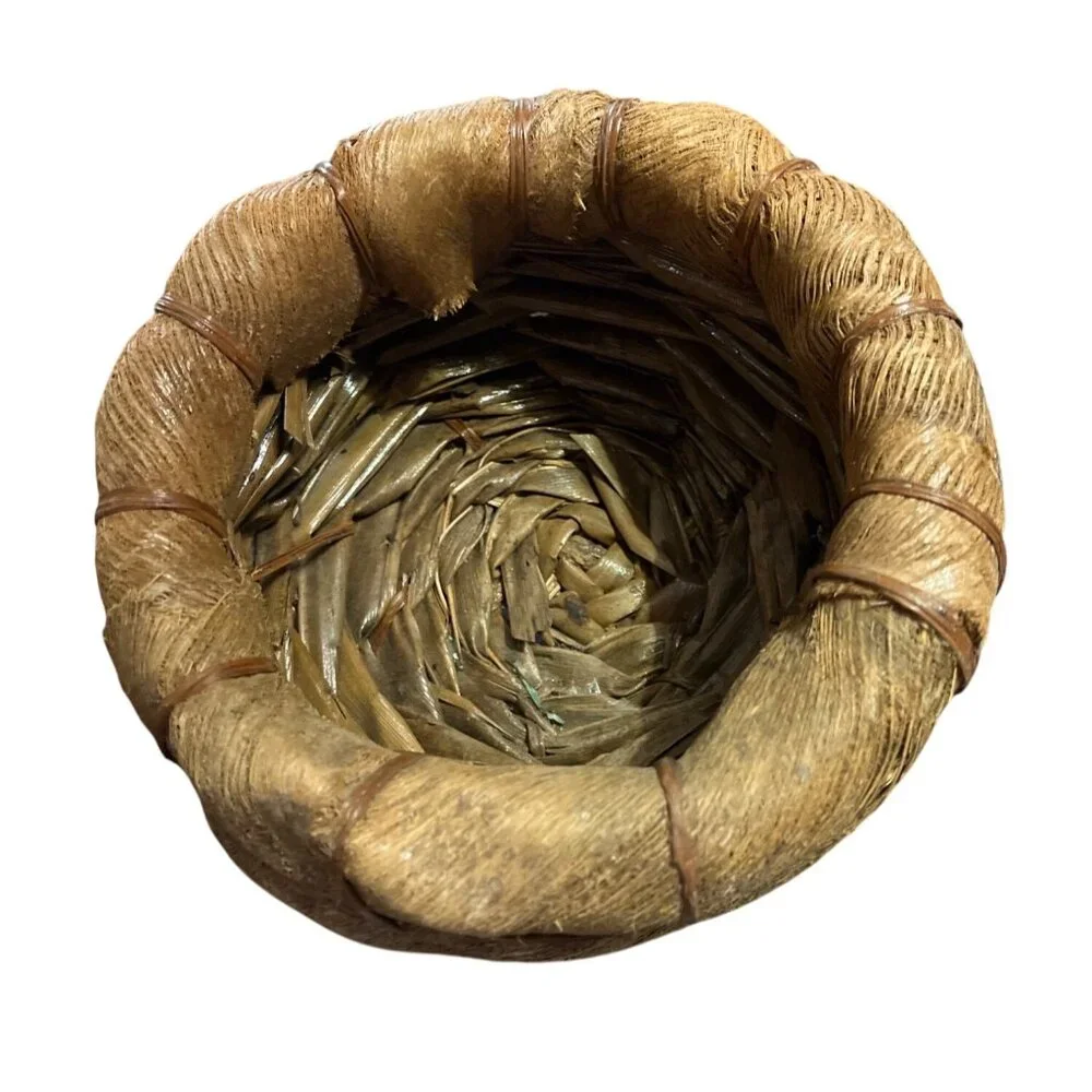 Vtg Primitive Handcrafted Woven Baskets Banana Leaf Coconut Husk - Picture 6 of 6